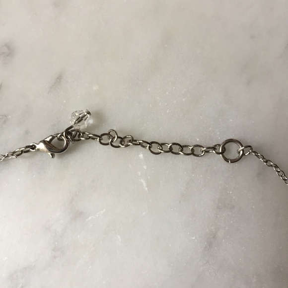 Punk Skull Necklace - Picture 3 of 3